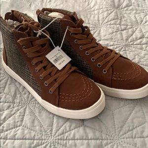 American Eagle Shoes size 8 NWT